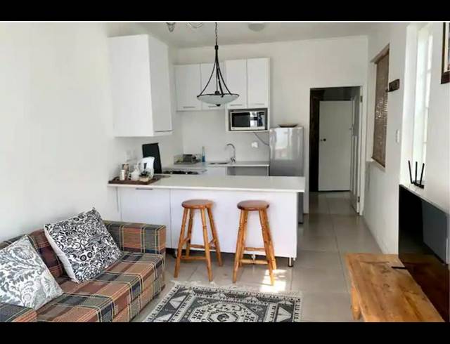 1 BEDROOM PROPERTY TO RENT IN SIGNAL HILL
